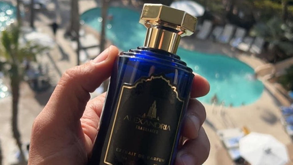 spray perfume
